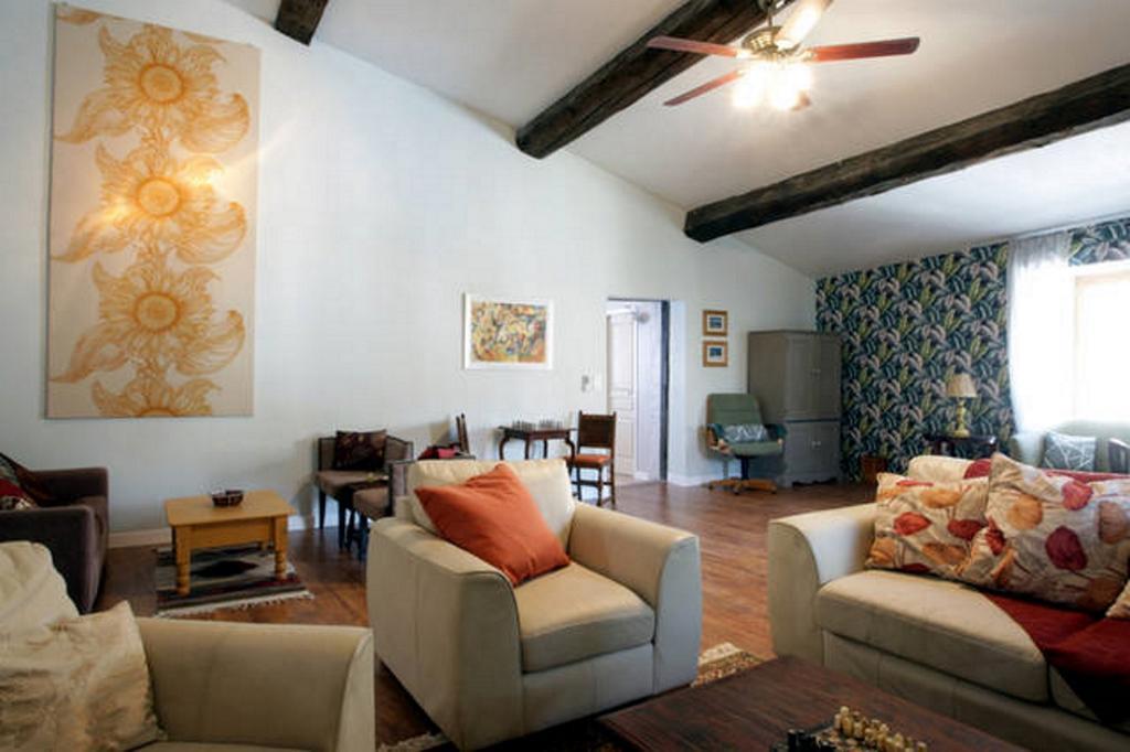 Maison De Textile Apartment Montolieu Bagian luar foto